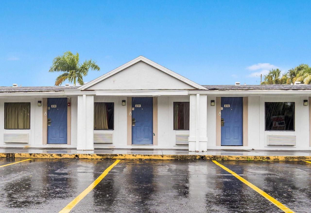 Motel 6-Fort Myers, Fl North Fort Myers Eksteriør billede